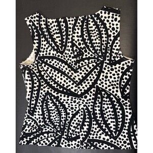 Ann Taylor black and white sleeveless blouse size small